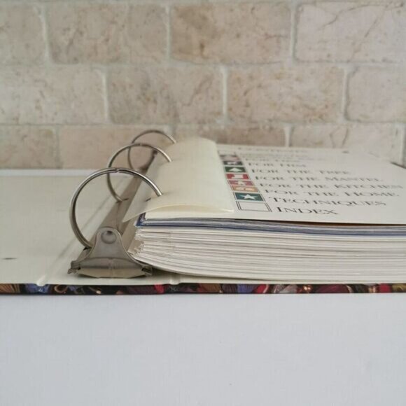 1990s Vanessa Ann Christmas Cross-Stitch Patterns Binder Vintage Holiday Craft - Picture 3 of 10